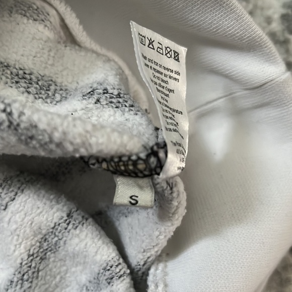 Être Cécile Striped Crewneck Sweatshirt - Picture 7 of 12